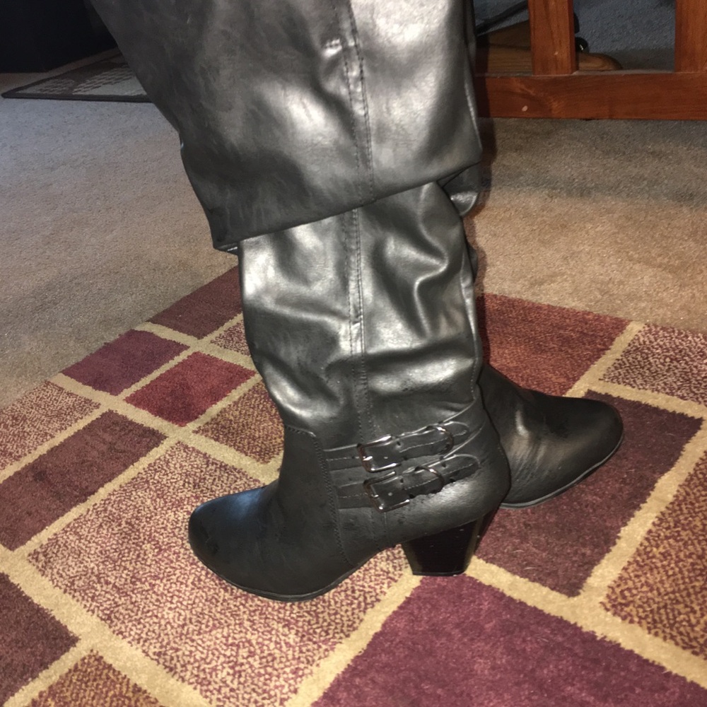 Black boots